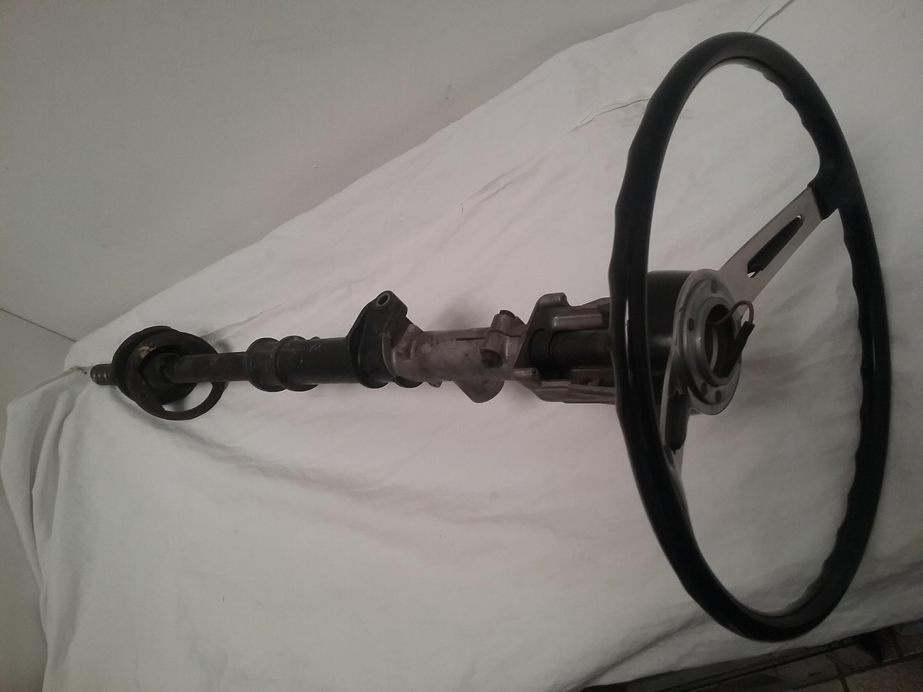 Alfa Romeo Bertone Lenkstock mit Lenkrad Alfa Romeo Innenraum 