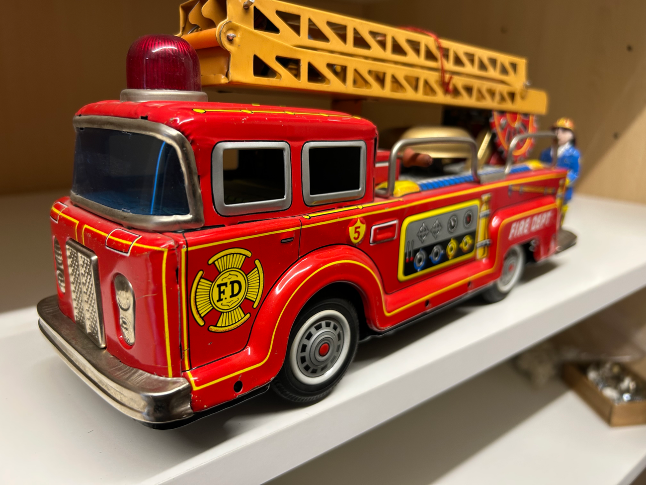 Feuerwehr Lastwagen - Made in Japan  Batterie betrieb nicht getestet -  -  - 