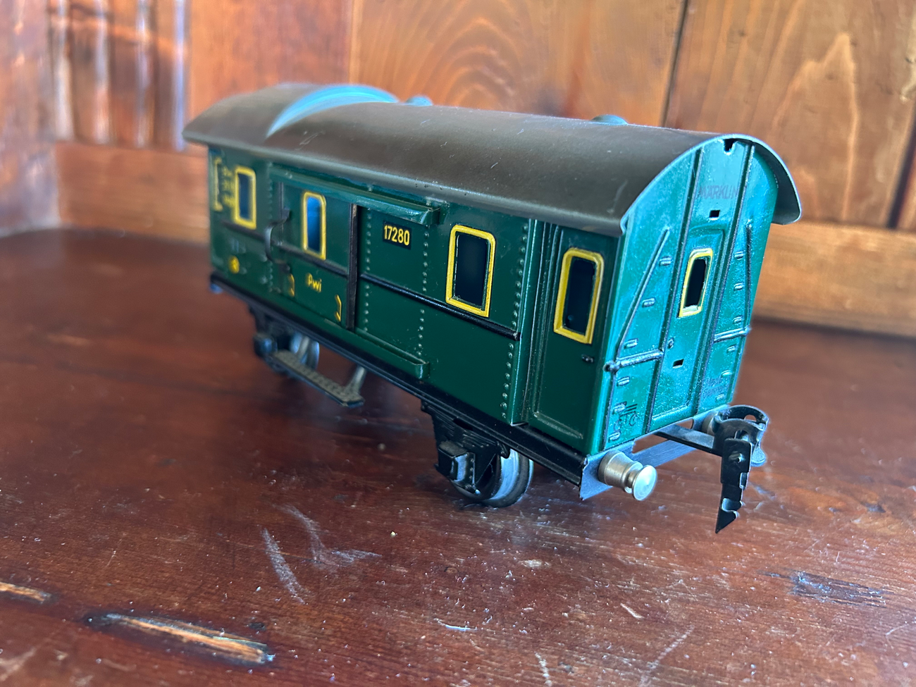 Schuco Micro Racer 1045 Ford Custom 300 SCHUCO Micro Racer 