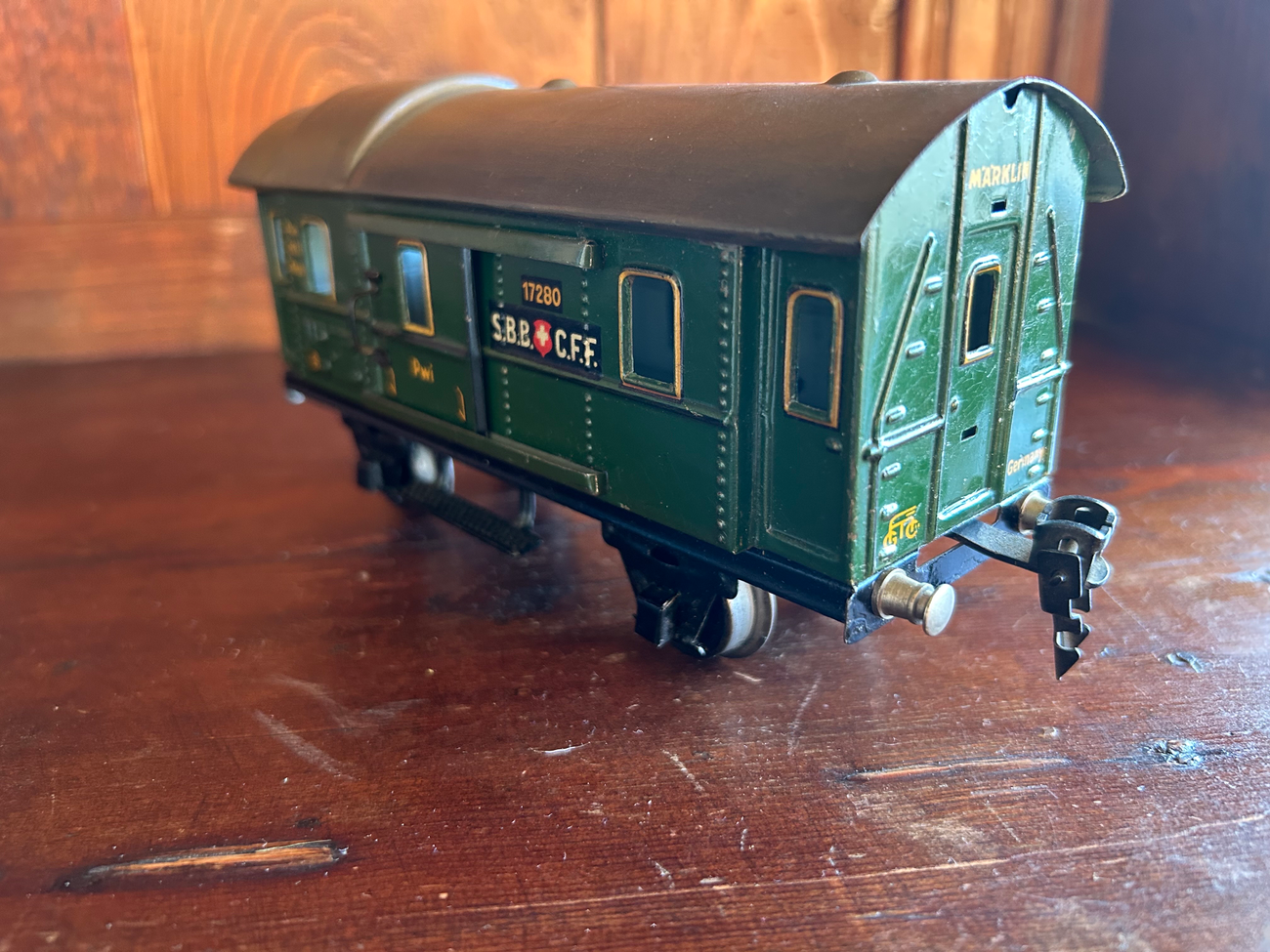 Schuco Micro Racer 1045 Ford Custom 300 SCHUCO Micro Racer 