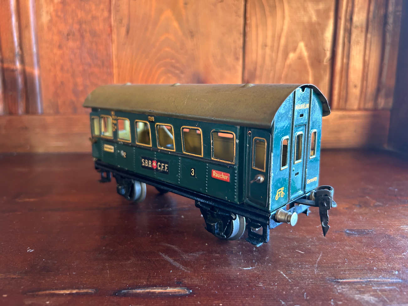 Schuco Micro Racer 1045 Ford Custom 300 SCHUCO Micro Racer 