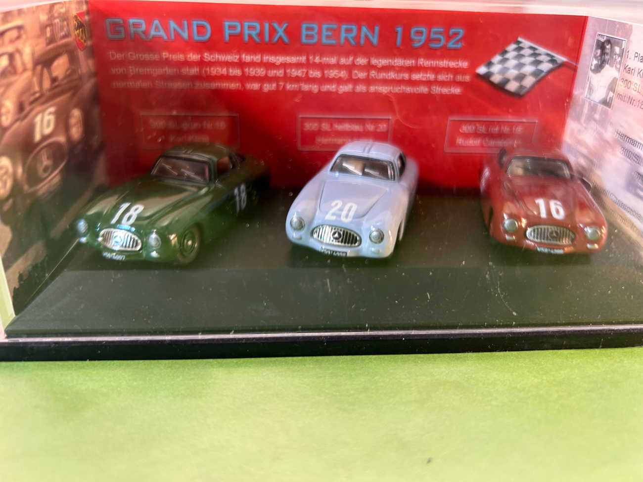 Schuco 1001 rot Fahrt ohne herunter zu fallen  SCHUCO 1000 