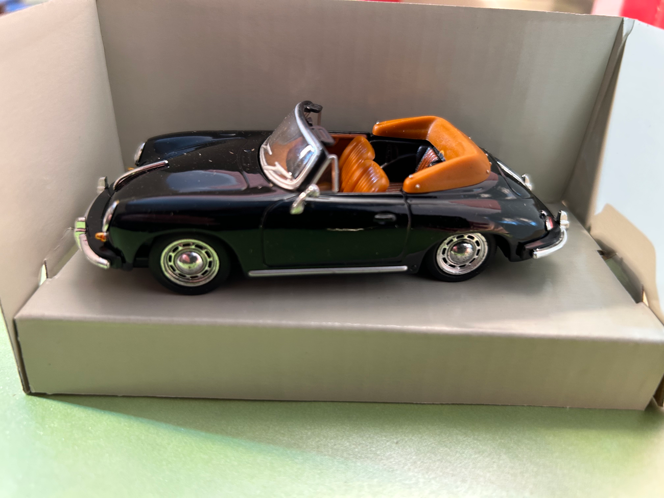 Schuco 1001 rot Fahrt ohne herunter zu fallen  SCHUCO 1000 