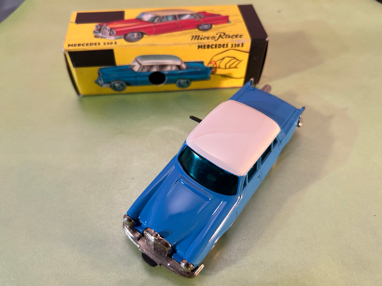 Schuco Kommando 2000 schwarz  SCHUCO 2000 