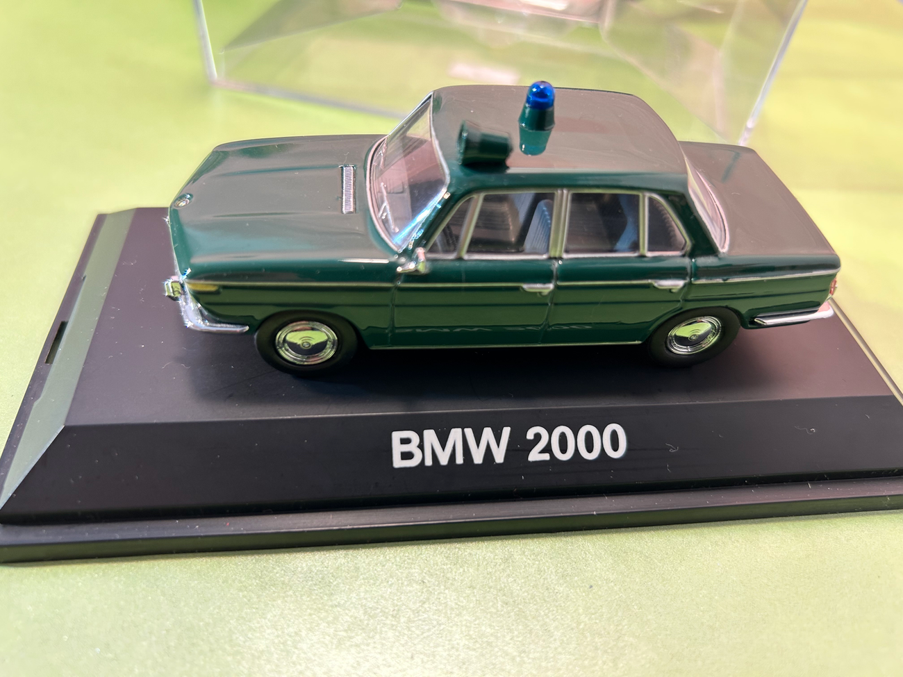 Schuco MGB mit Wohnwagen Schuco MGB Cabriolet  SCHUCO Diverses 