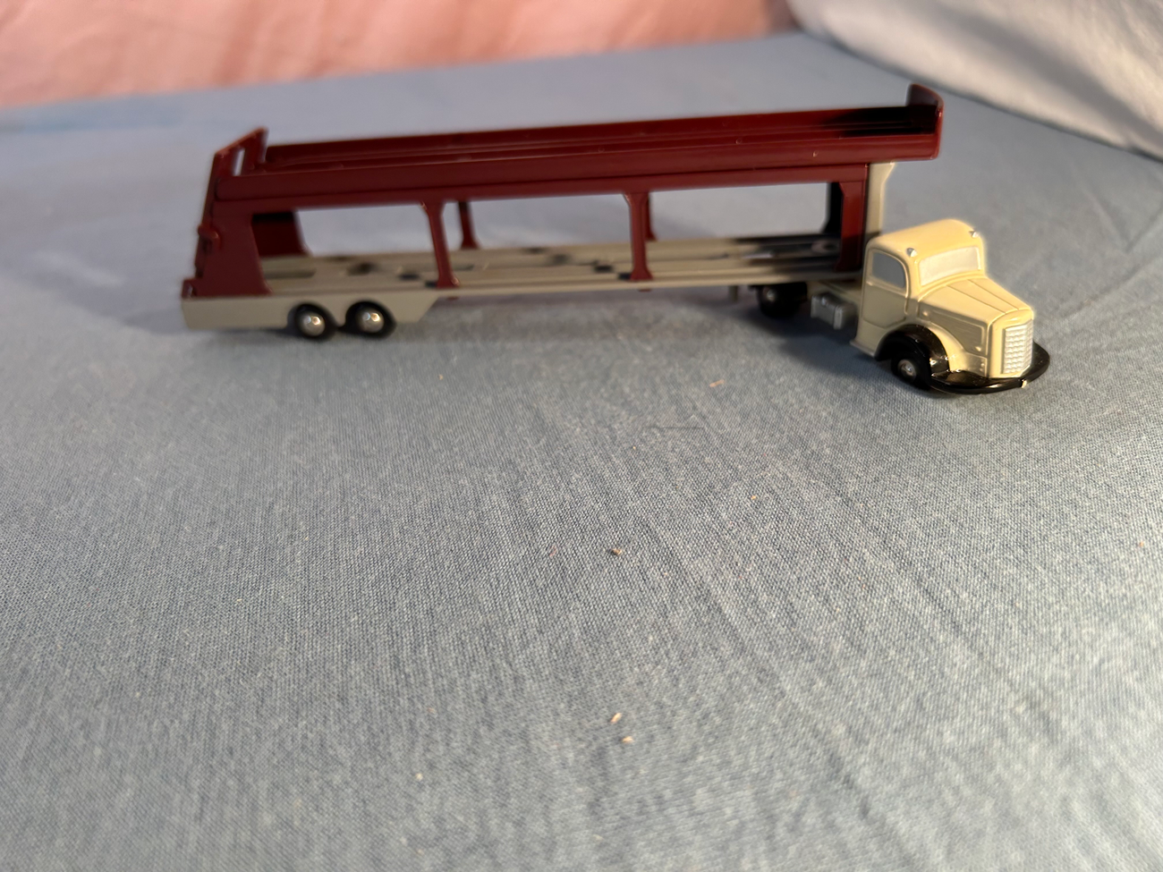 Schuco 1001 rot Fahrt ohne herunter zu fallen  SCHUCO 1000 