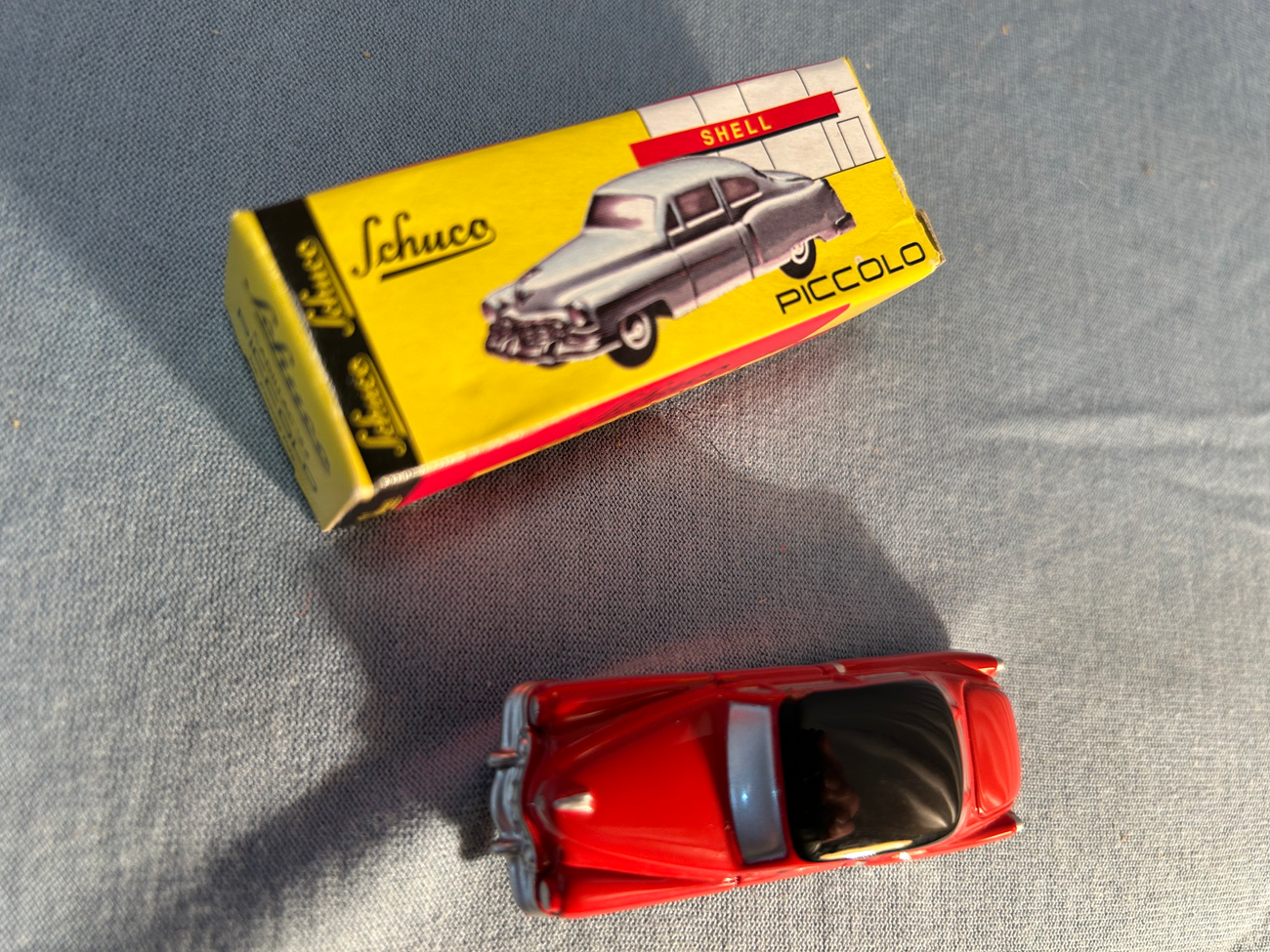 Schuco 1001 rot Fahrt ohne herunter zu fallen  SCHUCO 1000 