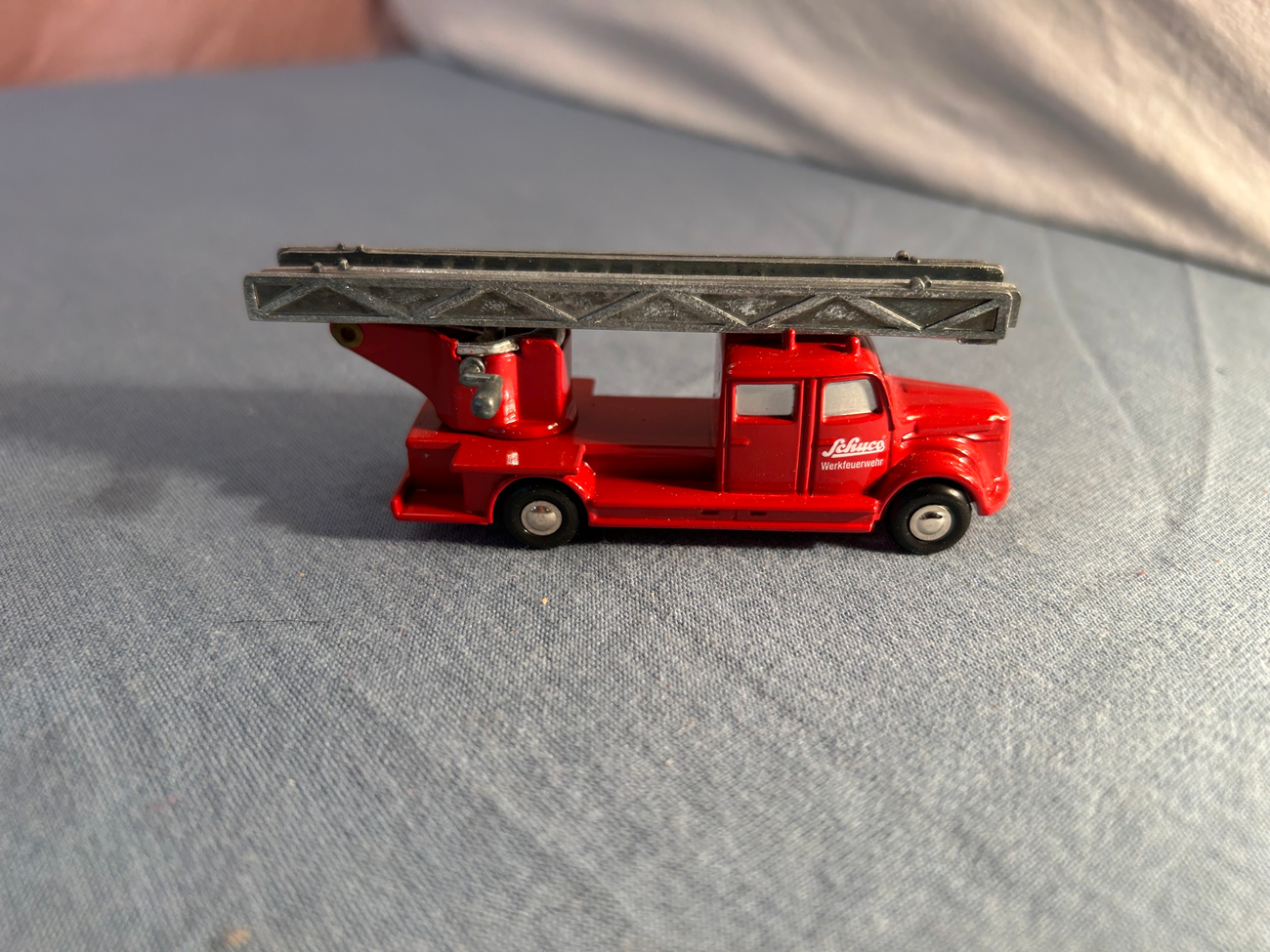 Schuco Piccolo Mercedes Benz Feuerwehr Schuco Piccolo Mercedes Feuerwehr  SCHUCO Piccolo 