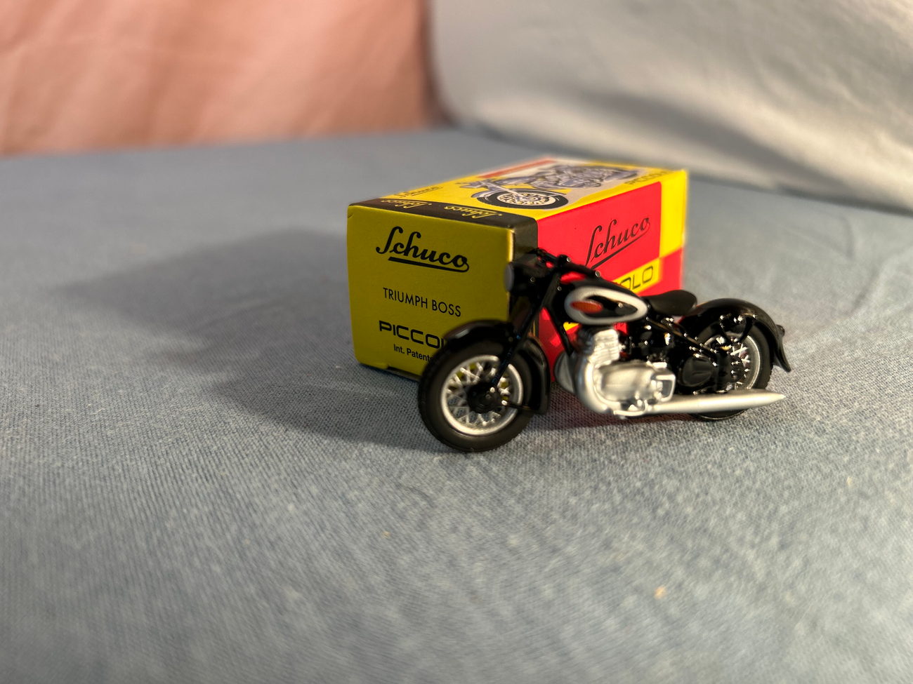 Schuco Piccolo Motorrad Triumph Boss Schuco Motorrad Triumph Boss  SCHUCO Piccolo 