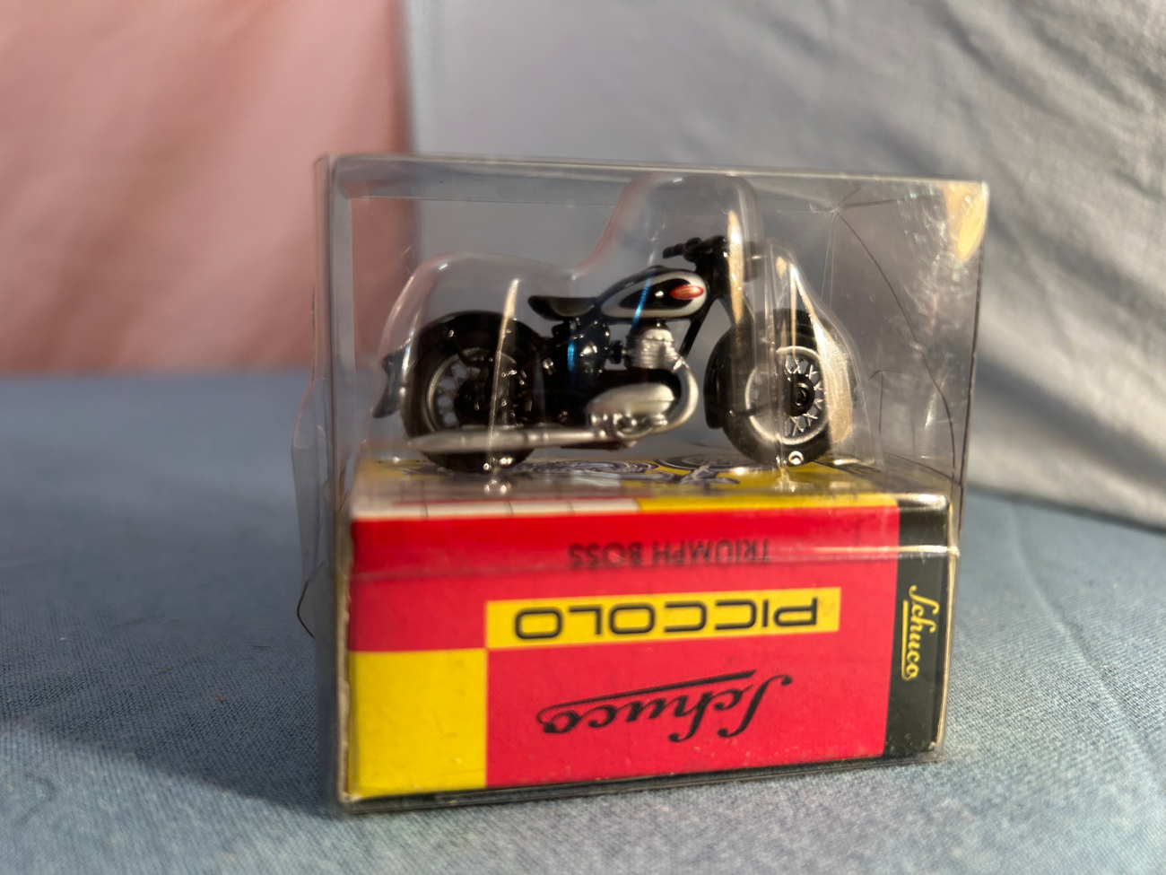 Schuco Piccolo Motorrad Triumph Boss Schuco Motorrad Triumph Boss  SCHUCO Piccolo 