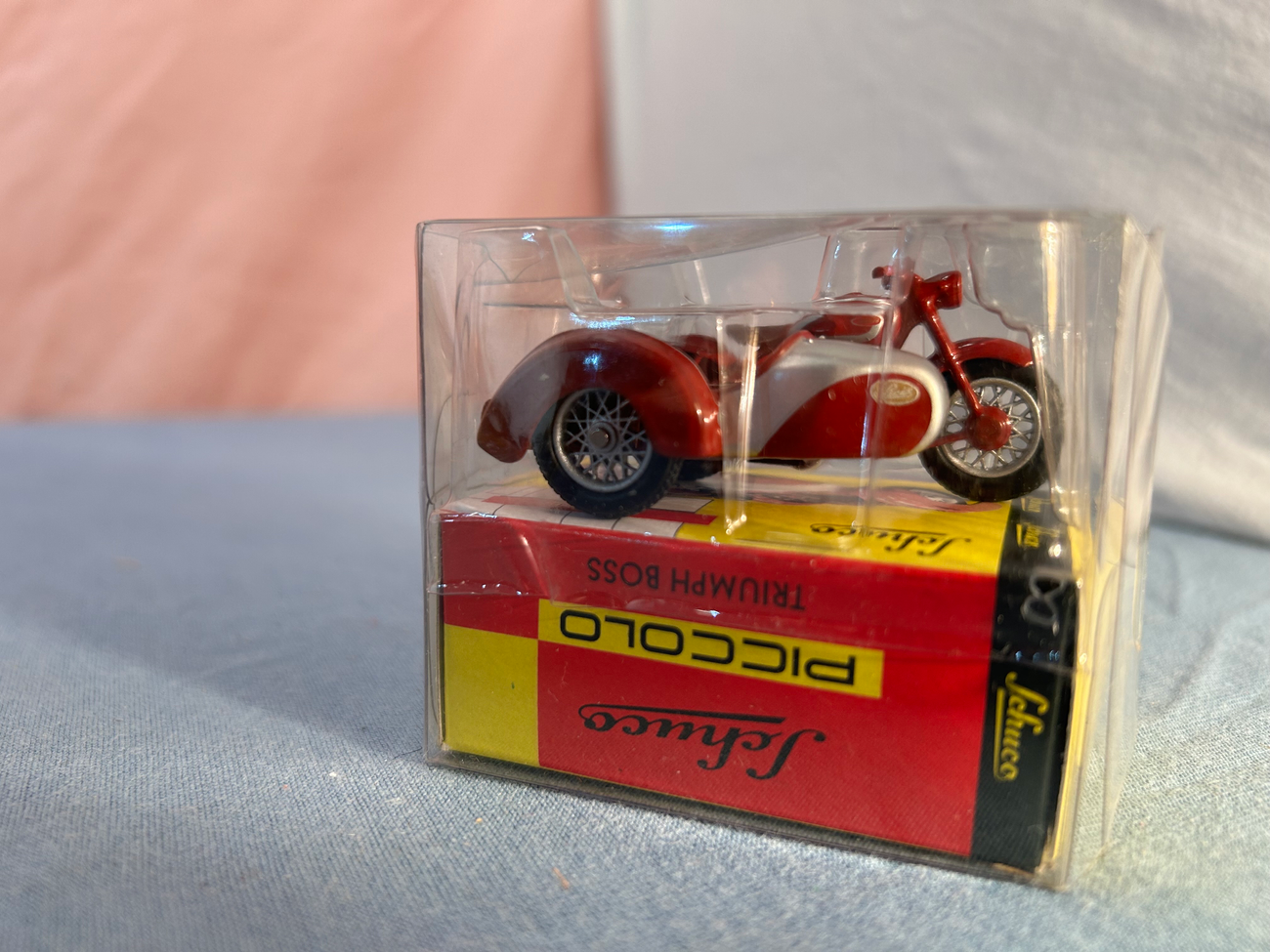 Schuco Piccolo Motorrad mit Setenwagen Schuco Piccolo Motorrad mit Seitenwagen Boss SCHUCO Piccolo 