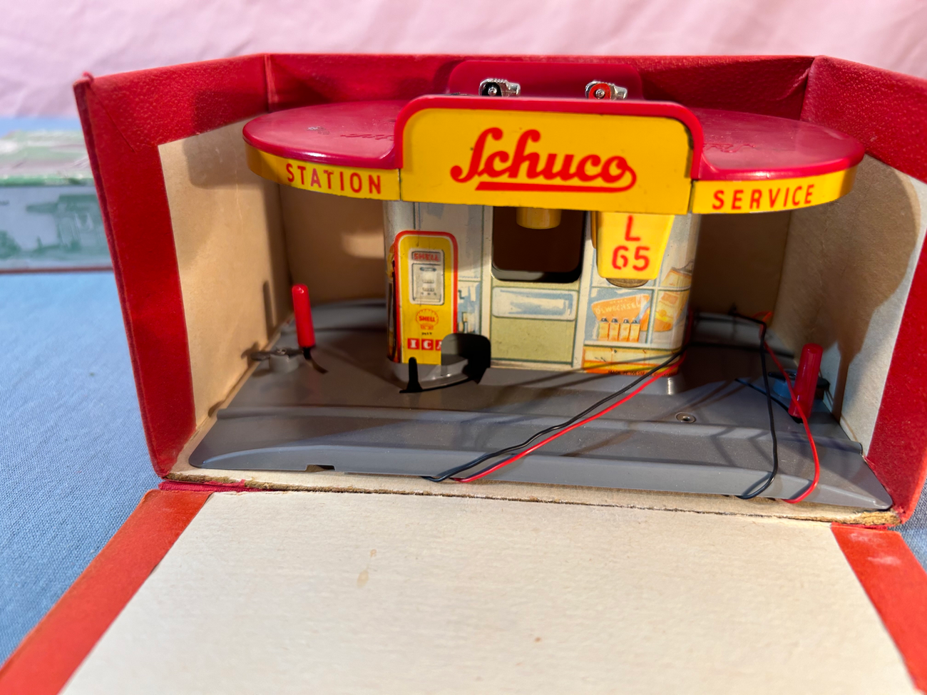 Schuco Varianto 3055 1 Mit Original Karton Tankstelle  SCHUCO Varianto Elektro 