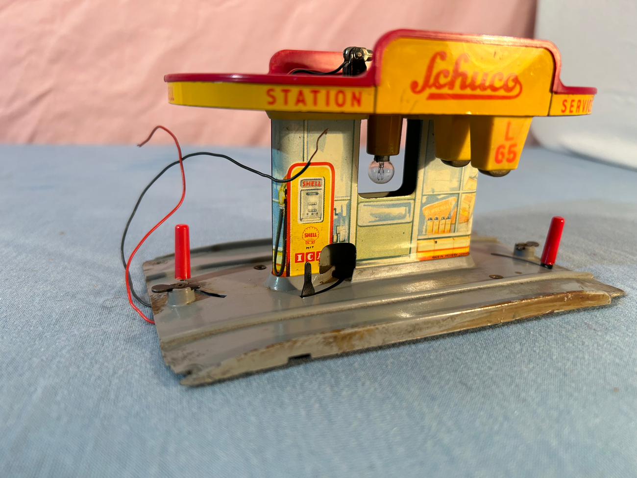 Schuco Varianto 3056 Tankstelle in gutem Zustand SCHUCO Varianto Elektro 